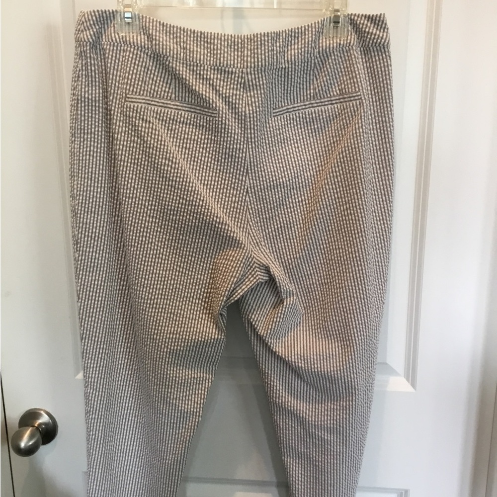 Chico’s capris - Picture 4 of 6